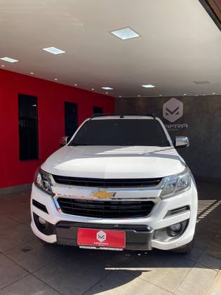 CHEVROLET S10 2.8 HIGH COUNTRY 4X4 CD 16V TURBO DIESEL 4P AUTOMÁTICO